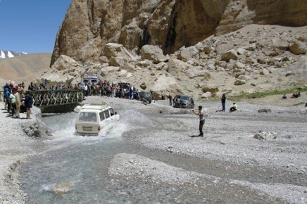 08-05-007 Ladakh Pang Ford Crossing