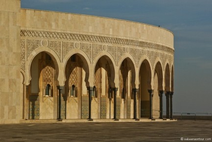 033-003 Islamic Rotunda Casablanca Hassan II Arches Ornaments-LRC