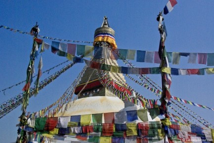 044-028 Kathmandu Boudhnath Stupa-LRC