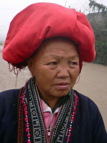 072 052 Vietnam Red Hmong