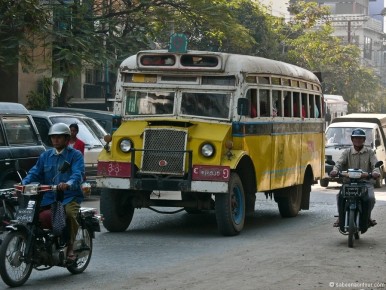 015 008 Yellow Bus Mandalay-LRC