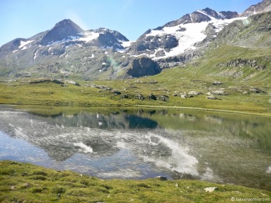 10-01-201 Switzerland Alpes Alpine Lake-LR