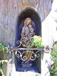 010-04-019 Black Forest St.Maria with Jesus Shrine-LR