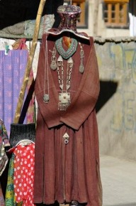 08-06-007C Ladakh Leh Traditional Garment