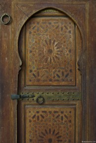 036-052 Painted Wood Door-LR