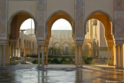 033-001 Casablanca Islamic Arcade Courtyard Palmtrees-LRC