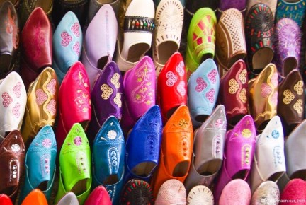 033-047A Fes Medina Market Souq Babouche Shoes-LRC