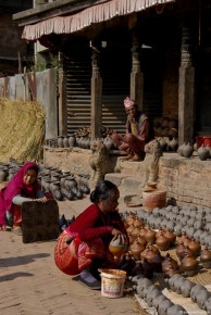 042-022 Bhaktapur Pottery Market-LRC