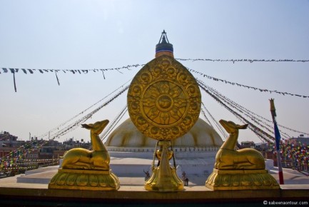 044-034 Kathmandu Boudhnath Stupa with Deer-LRC